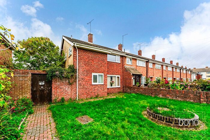3 Bedroom Terraced House For Sale In Wood Road, Heybridge, Maldon, CM9