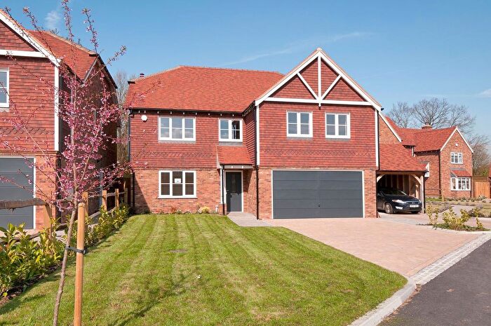 5 Bedroom Detached House For Sale In Staplehurst, Kent, TN12