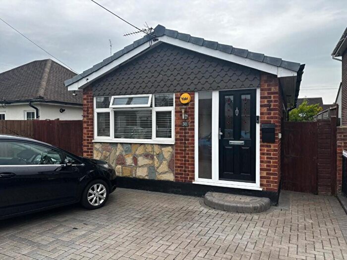 1 Bedroom Detached Bungalow To Rent In Marcos Road, Canvey Island, Essex, SS8