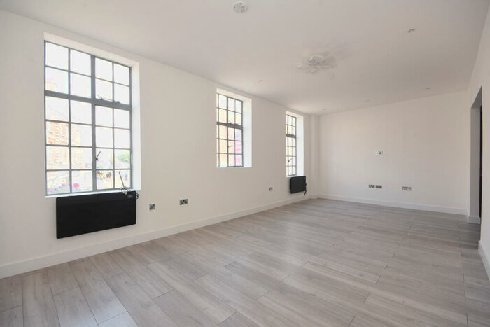 2 Bedroom Apartment To Rent In High Street, Braintree, CM7