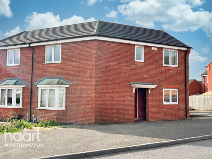 3 Bedroom Semi Detached House To Rent In Aintree Road, Corby, NN18