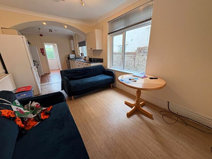 6 Bedroom Terraced House To Rent In Mackintosh Place, Roath, CF24