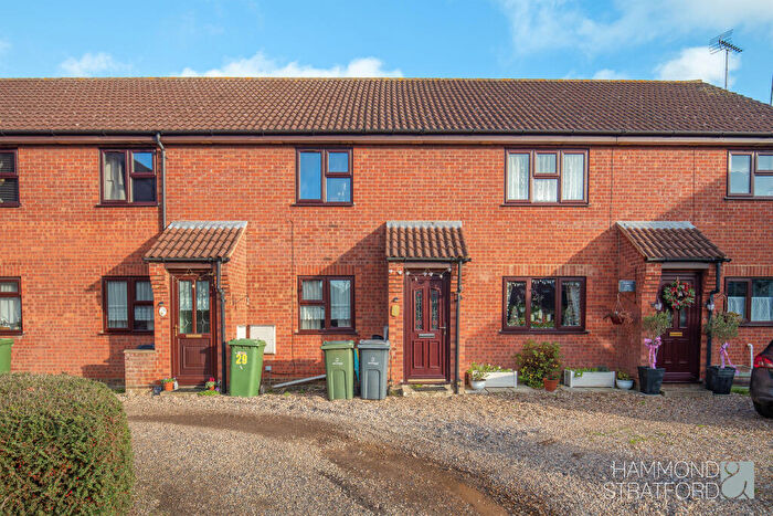 2 Bedroom Maisonette For Sale In Thorp Court, South Green, NR19