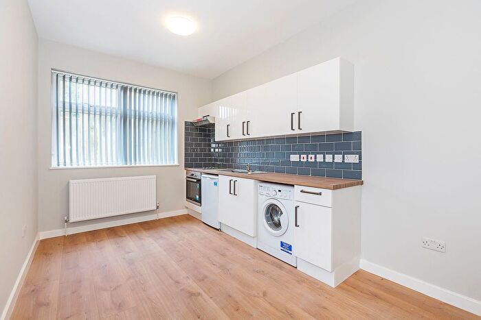 Studio To Rent In Fitzjohns Avenue, Hampstead, NW3