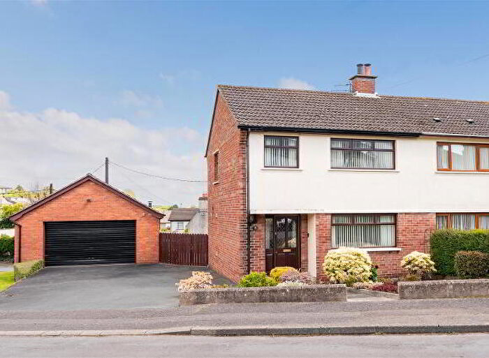 3 Bedroom Semi-Detached House For Sale In Queens Park North, Ballynahinch, BT24