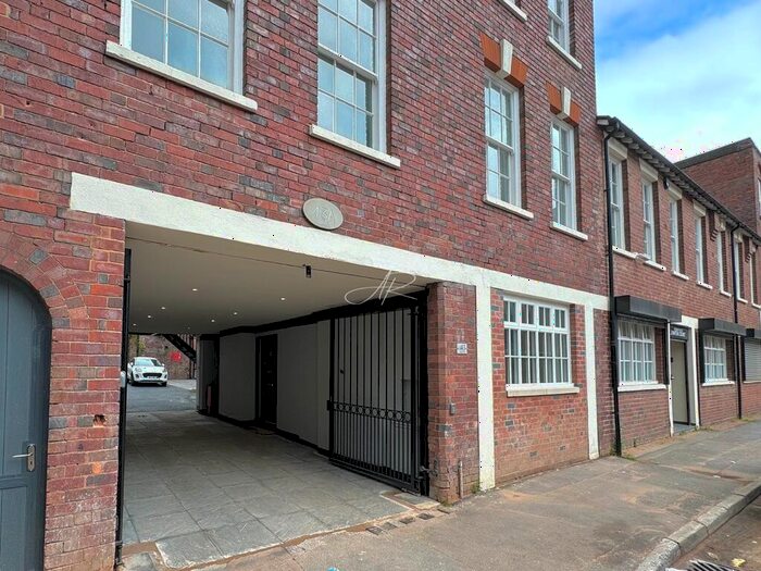 2 Bedroom Apartment To Rent In Water Street, Jewellery Quarter, B3