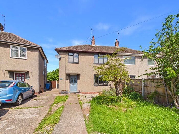 3 Bedroom Semi Detached House For Sale In Braintree Close, Breadsall Hilltop, DE21
