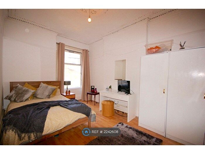 7 Bedroom Semi-Detached House To Rent In Hartington Road, Toxteth, Liverpool, L8