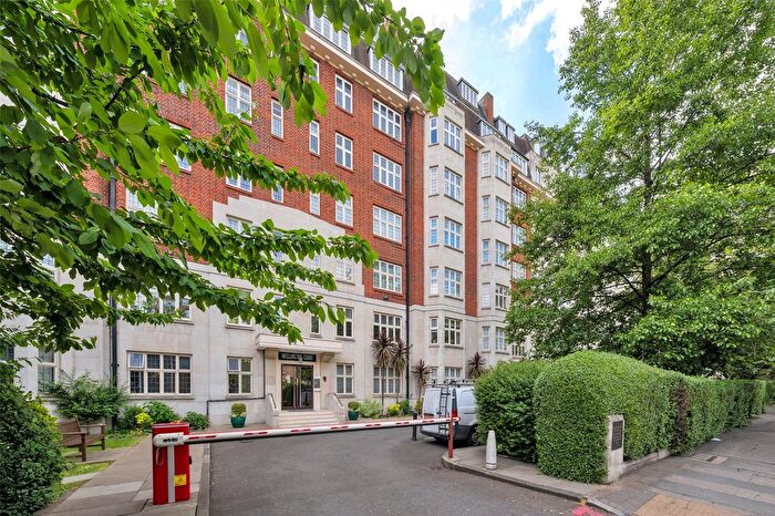 4 Bedroom Flat For Sale In Wellington Road, London, NW8