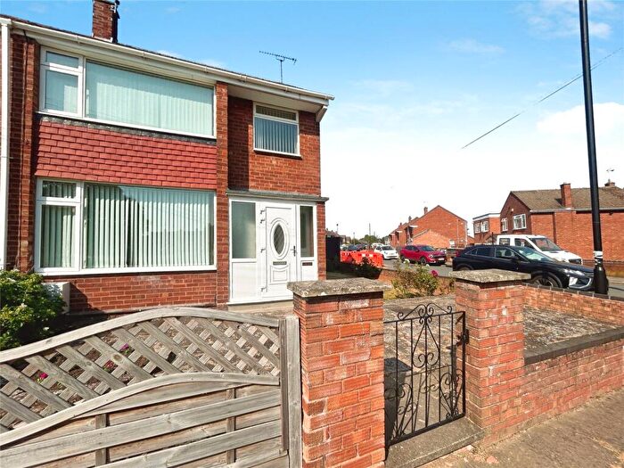3 Bedroom End Of Terrace House For Sale In Armscott Road, Wyken, Coventry, CV2