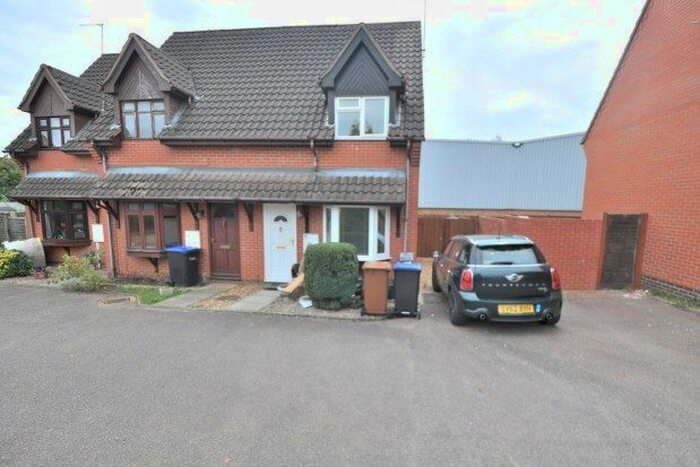 2 Bedroom Property To Rent In Duston Road, Northampton, NN5