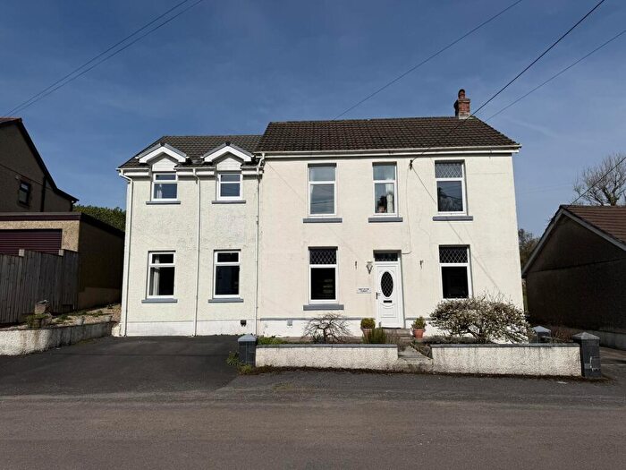 5 Bedroom Detached House For Sale In Carmel, Llanelli, Carmarthenshire., SA14