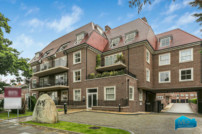 2 Bedroom Apartment To Rent In High Road, Whetstone, London, N20