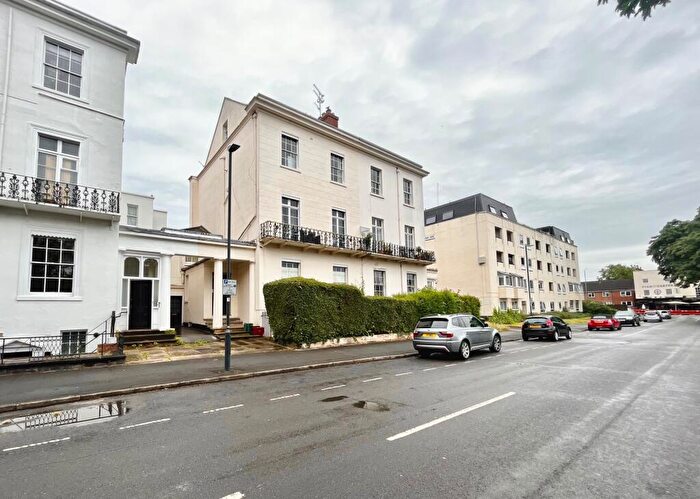3 Bedroom Apartment To Rent In Warwick Terrace, Leamington Spa, CV32
