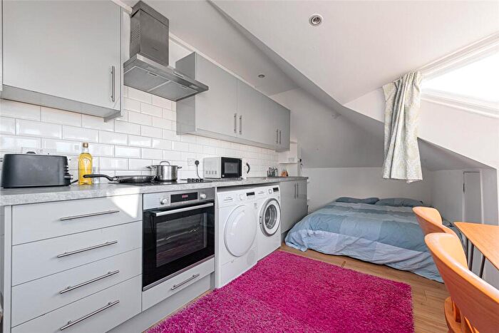 1 Bedroom Apartment To Rent In Carleton Road, Tufnell Park, London, N7