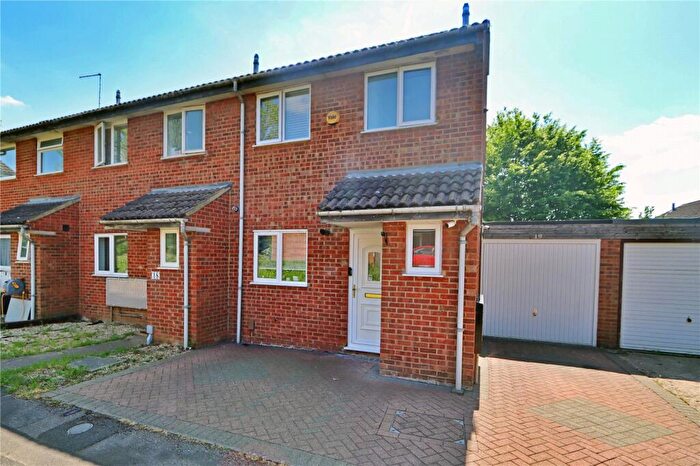 3 Bedroom End Of Terrace House For Sale In Scardale, Heelands, Buckinghamshire, MK13