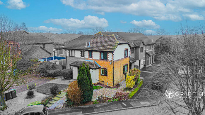 1 Bedroom House For Sale In Ark Avenue, Grays, RM16