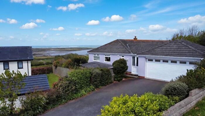 5 Bedroom Detached Bungalow For Sale In Fairway, Appledore, Bideford, EX39