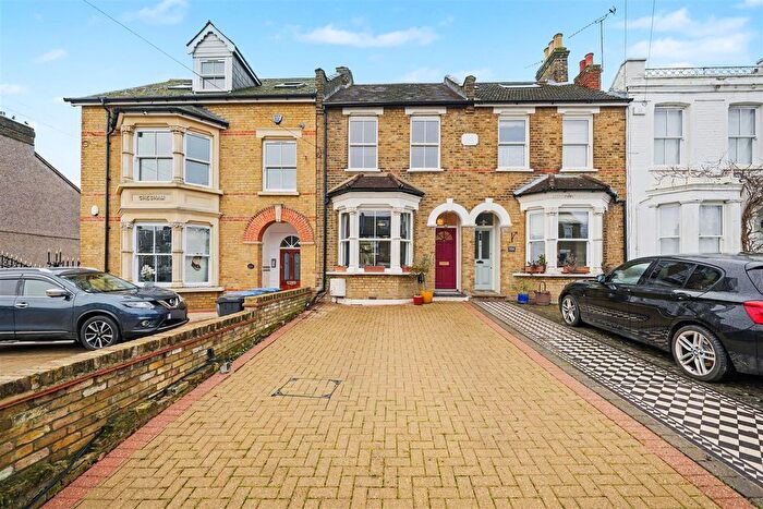 3 Bedroom Terraced House For Sale In Gordon Hill, Enfield, EN2