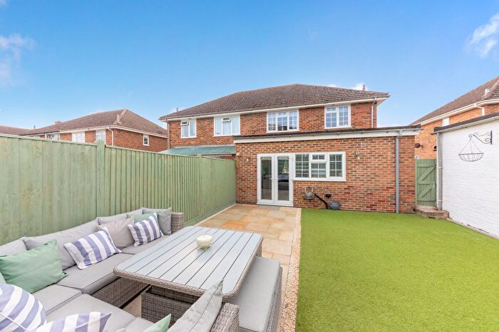 3 Bedroom Semi-Detached House For Sale In Sadlers Way, Ringmer, BN8