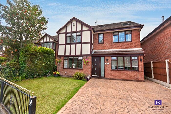 6 Bedroom Detached House For Sale In Goldcliff Close, Callands, WA5