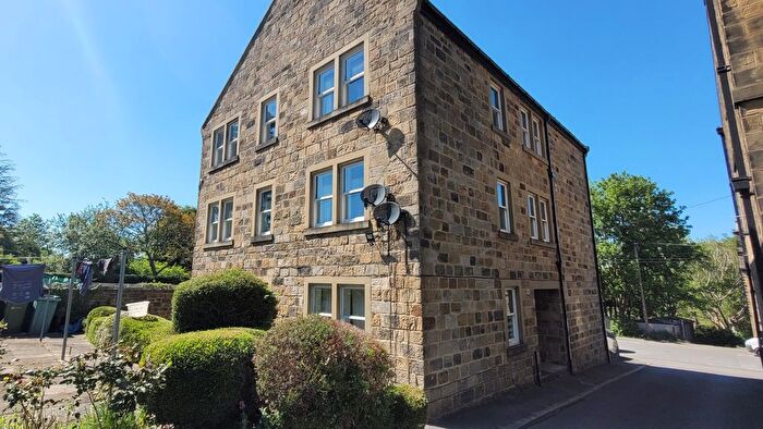1 Bedroom Flat To Rent In Clydeville Flats, Ilkley Road, Otley, Yorkshire, LS21
