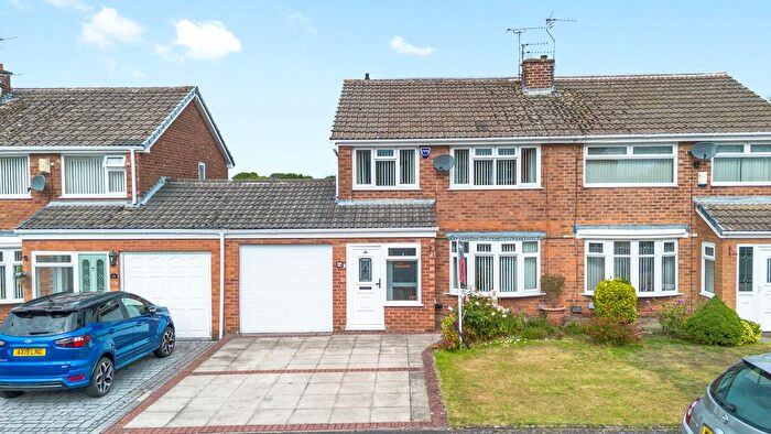 3 Bedroom Semi-Detached House For Sale In Haslemere Drive, Penketh, WA5