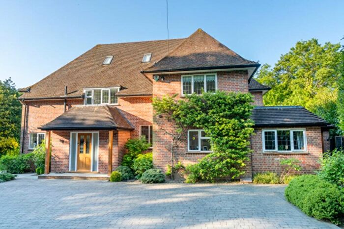 6 Bedroom Detached House To Rent In Oakamoor, South Side, Gerrards Cross, SL9