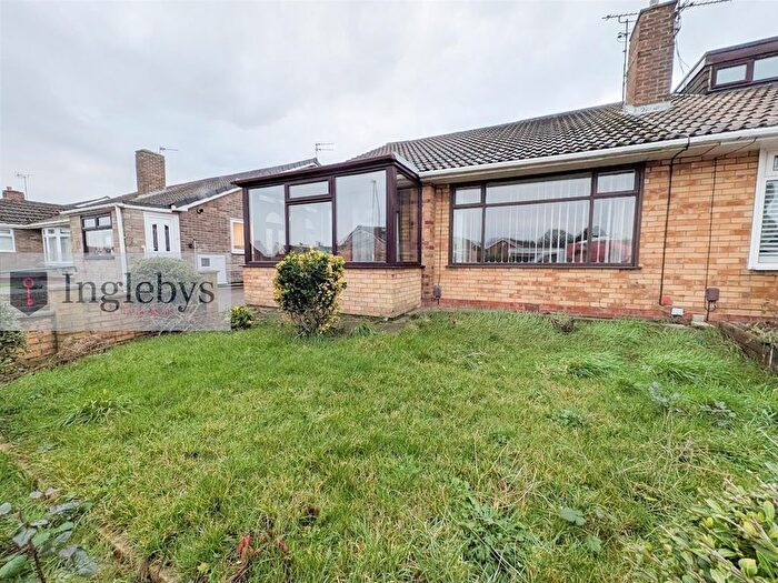 3 Bedroom Semi Detached Bungalow For Sale In Cleveland View, Marske-By-The-Sea, Redcar, TS11