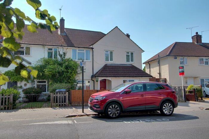 2 Bedroom Maisonette To Rent In Crowley Crescent, Croydon, CR0