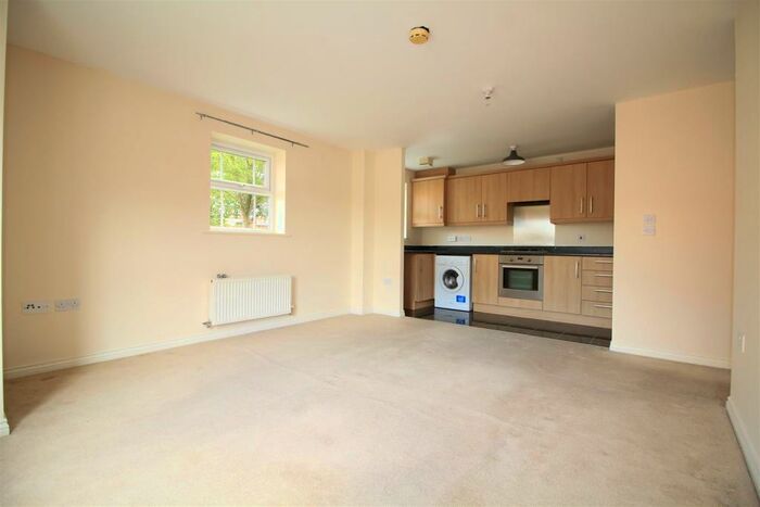2 Bedroom Apartment To Rent In High Main Drive, Bestwood Village, Nottingham, NG6