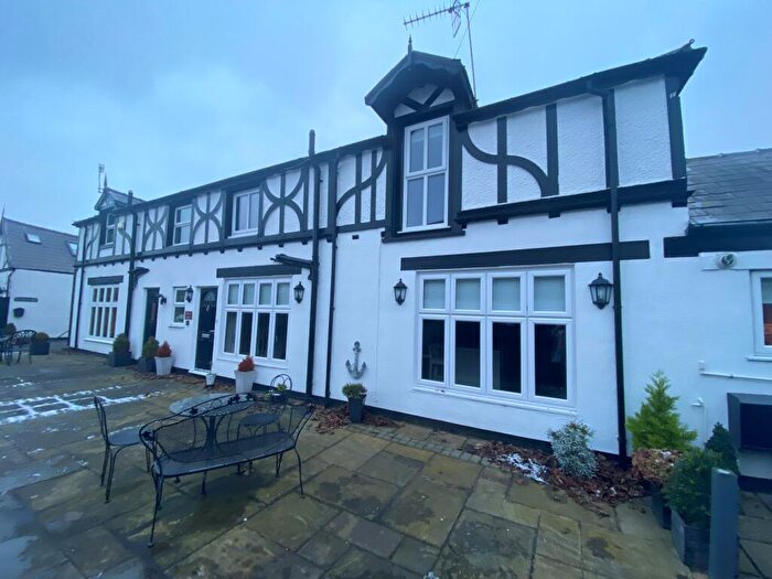 2 Bedroom Mews To Rent In Sandlea Mews, West Kirby, CH48