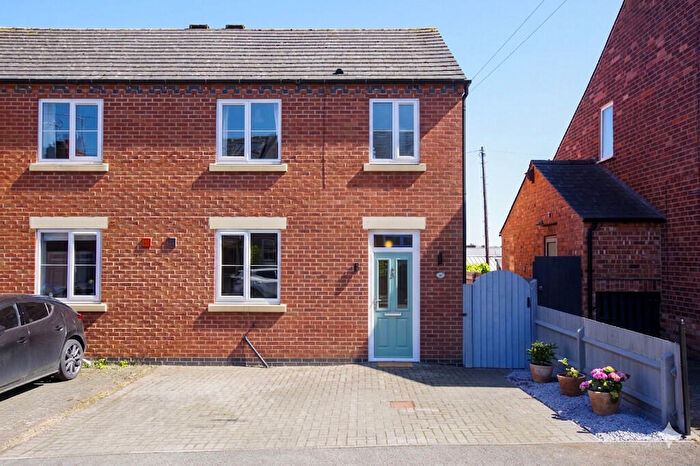 3 Bedroom Semi Detached House For Sale In Victoria Street, Melbourne, DE73