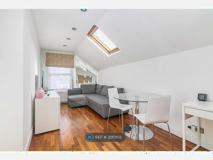 1 Bedroom Flat To Rent In Lower Richmond Road, London, SW15