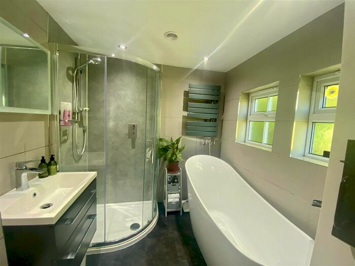 2 Bedroom Cottage For Sale In Lowertown, Helston, TR13