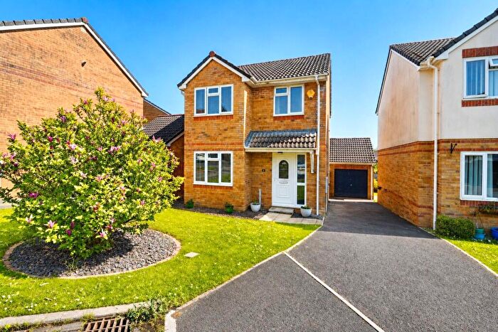 3 Bedroom Detached House For Sale In Oakhill Rise, Roundswell, Barnstaple, Devon, EX31