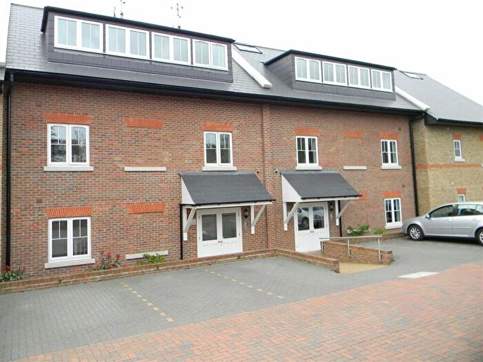 2 Bedroom Apartment To Rent In Heron Place Apartments, Berkhamsted., HP4