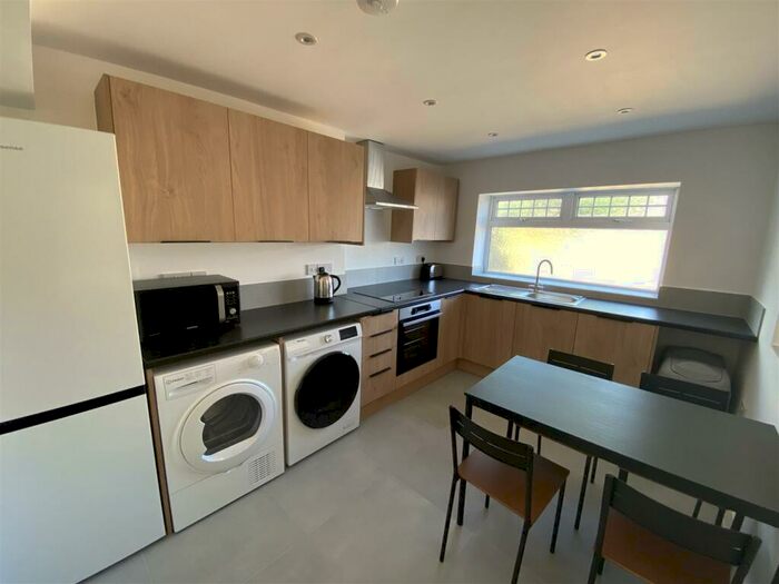 4 Bedroom Terraced House To Rent In Queen Street, Treforest, CF37