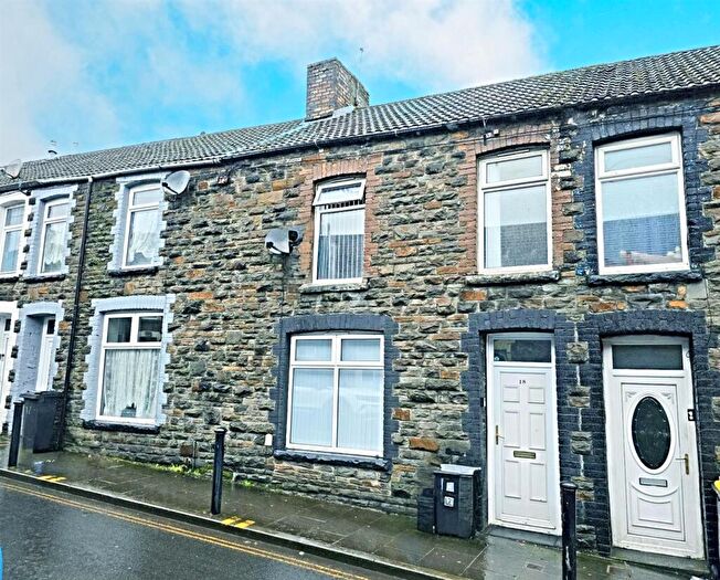 3 Bedroom Terraced House To Rent In Fox Street, Treharris, CF46