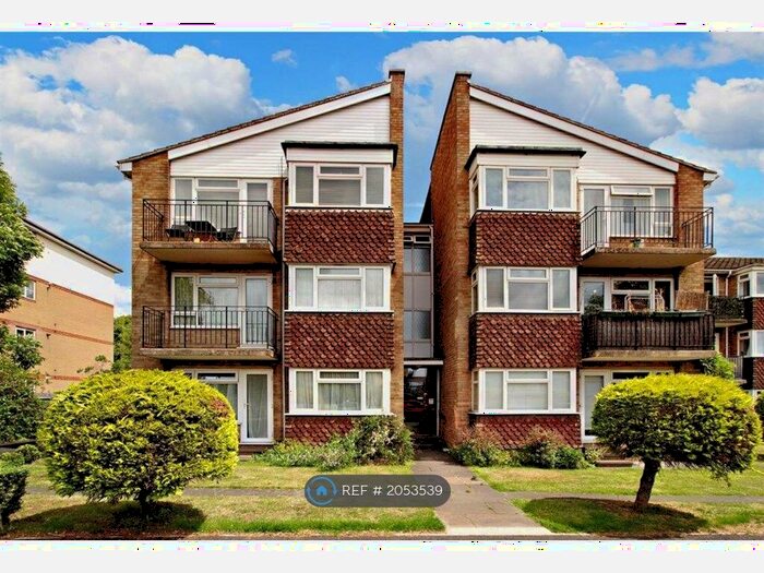 1 Bedroom Flat To Rent In Beechcroft, Kingston Upon Thames, KT2