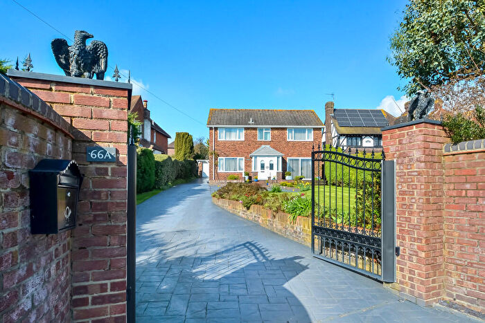 4 Bedroom Detached House For Sale In Bedhampton, Hampshire, PO9