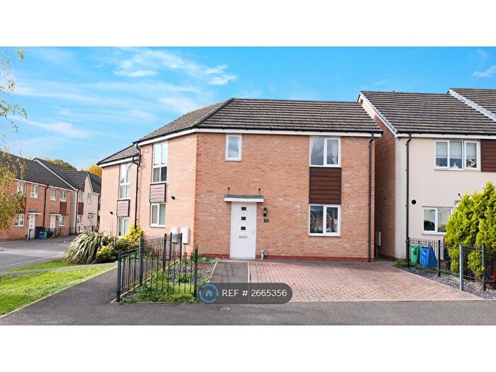 3 Bedroom Semi Detached House To Rent In Webley Grove, Woodsetton, Dudley, DY1