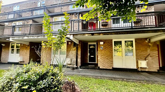 1 Bedroom Flat To Rent In Hulverston Close, South Sutton, Sutton, SM2