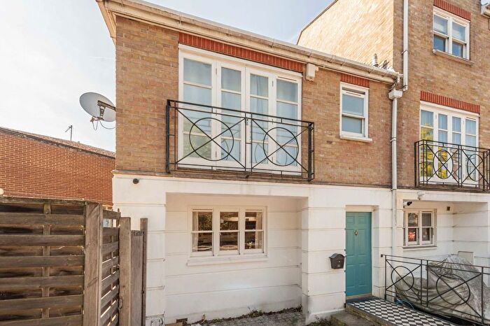 3 Bedroom Semi-Detached House To Rent In Rodenhurst Road, Clapham, SW4