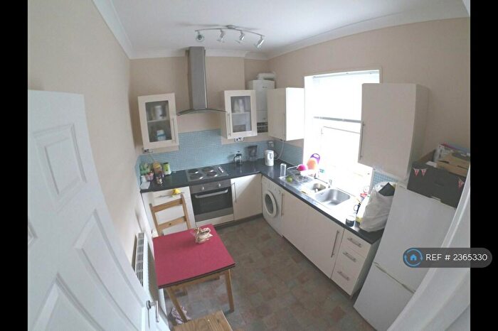 3 Bedroom Maisonette To Rent In St Georges Road, Brighton, BN2