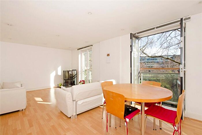 2 Bedroom Flat To Rent In Angel Southside, Owen Street, EC1V