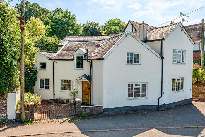 4 Bedroom Detached House For Sale In Canal Hill, Tiverton, Devon, EX16