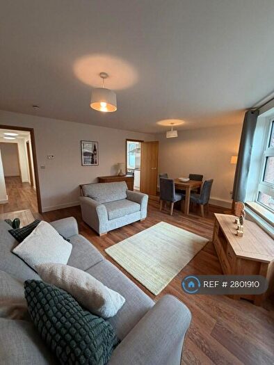 2 Bedroom Flat To Rent In Akenside Road, London, NW3