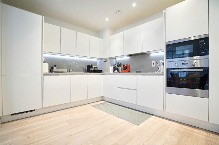 2 Bedroom Flat For Sale In College Road, Harrow, Middlesex, HA1