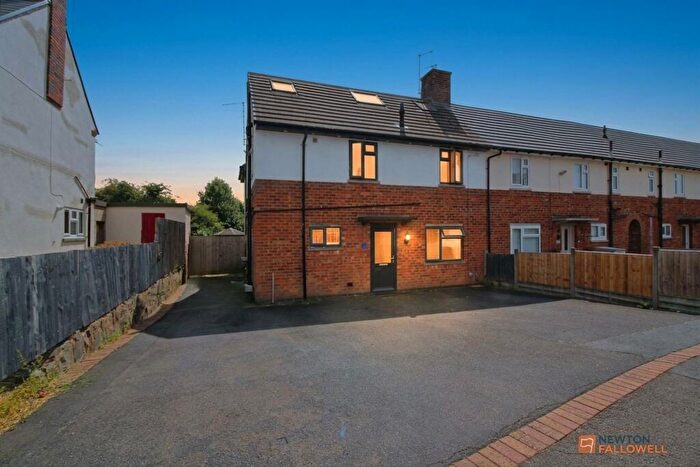 4 Bedroom End Of Terrace House For Sale In Woodland Drive, Leicester, LE3